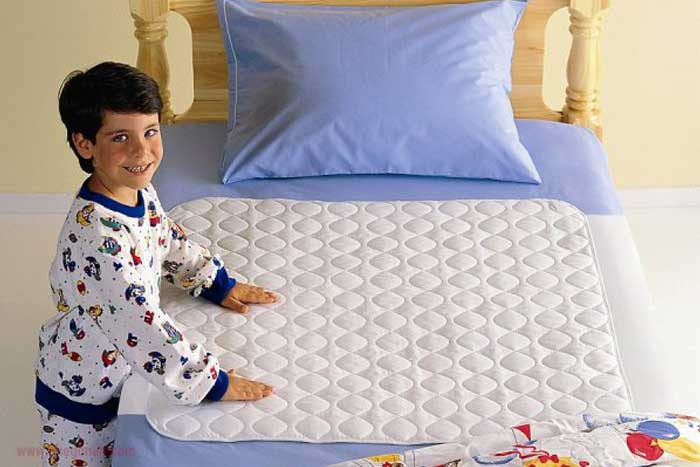 درمان شب ادراری-تمیز کردن رختخواب